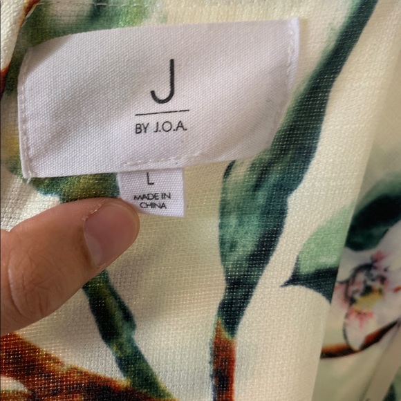 J by J.O.A. Floral Knee length A line Dress with Ruffled sleeves - Picture 9 of 10